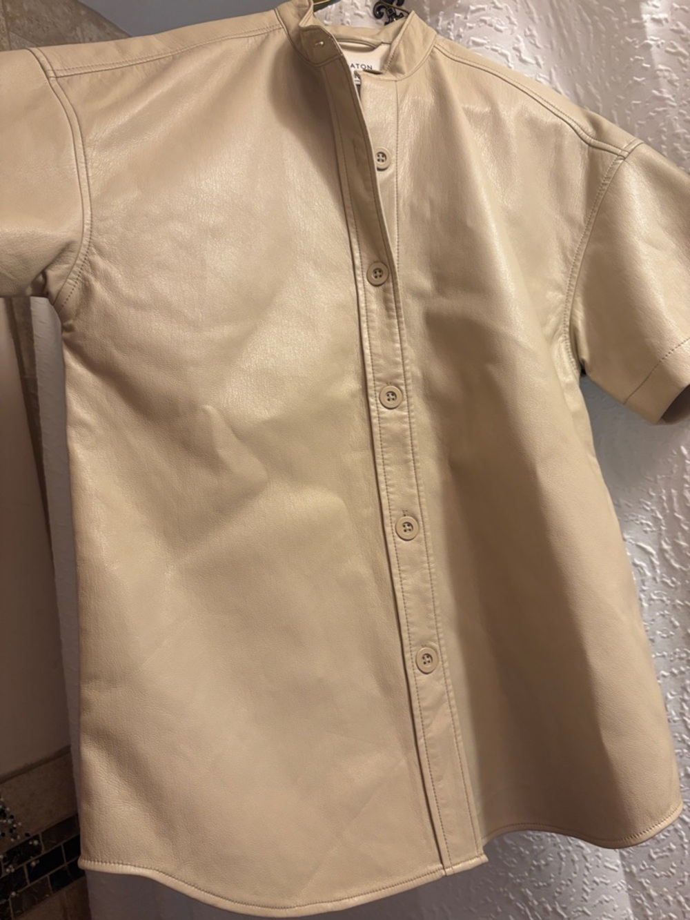 Aritzia Babaton  Vegan Leather Button Down Shirt Jacket Shacket  Size XS NWOTS